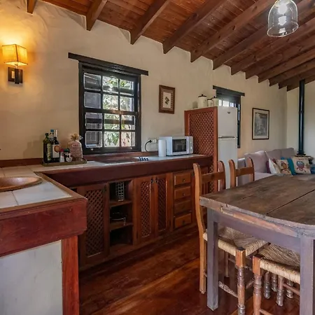 Holiday home Peaceful Near Vega de San Mateo